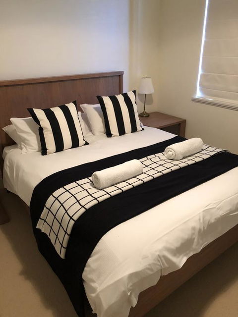 Caves Road Guest Houses - Accommodation Sunshine Coast 1