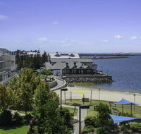 Luxury Suite Bunbury - Accommodation Sunshine Coast