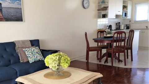 Applecross Village Apartment - Accommodation Sunshine Coast 3
