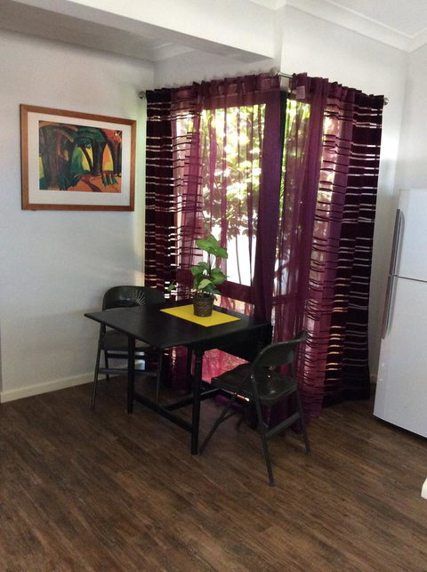 Como Retreat - Two Bedroom Villa - Accommodation Sunshine Coast 3