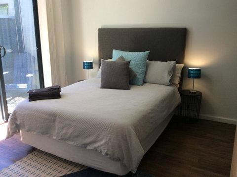 Como Retreat - Two Bedroom Villa - Accommodation Sunshine Coast 7
