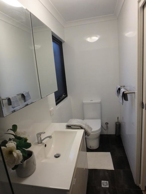 Como Retreat - Two Bedroom Villa - Accommodation Sunshine Coast 12