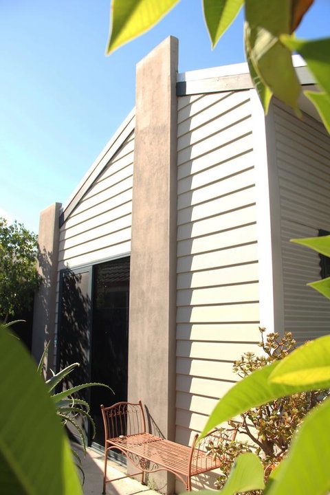 Como Retreat - Two Bedroom Villa - Accommodation Sunshine Coast 2