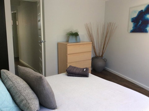 Como Retreat - Two Bedroom Villa - Accommodation Sunshine Coast 8