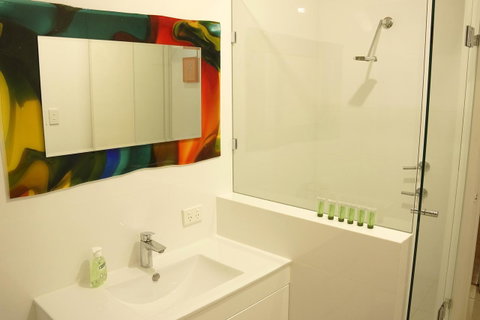 Suffolk House - Accommodation Sunshine Coast 14