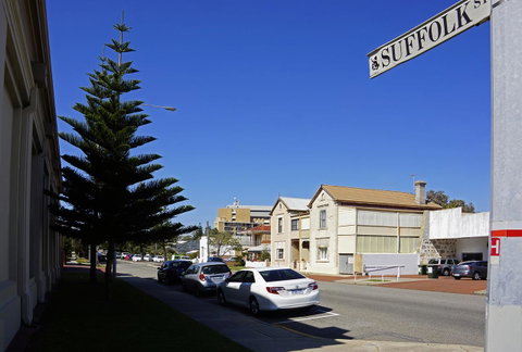 Suffolk House - Accommodation Sunshine Coast 19