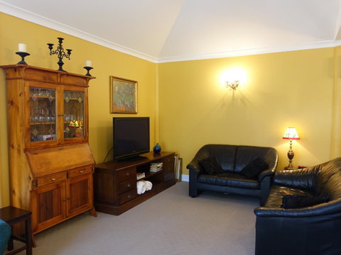The Blacksmiths Cottage - Accommodation Sunshine Coast 11