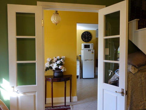 The Blacksmiths Cottage - Accommodation Sunshine Coast 6