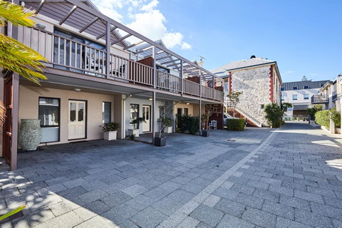 Fremantle Townhouse Unit 6 - Accommodation Sunshine Coast 13