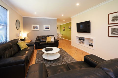 Albany Harbourside Apartments And Houses - Accommodation Sunshine Coast 10