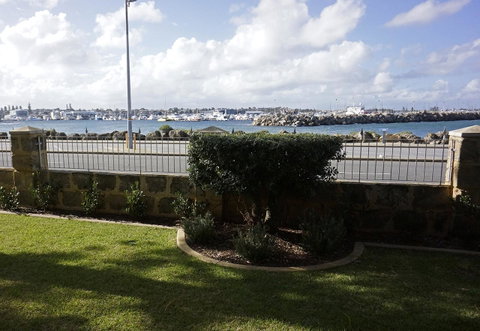 Oceanside 8 - Accommodation Sunshine Coast 18