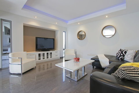Ambar Villa Between City And Freo - Accommodation Sunshine Coast 2