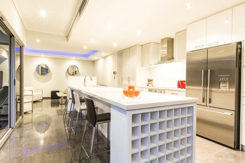 Ambar Villa Between City And Freo - Accommodation Sunshine Coast 12