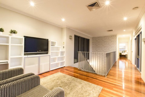 Ambar Villa Between City And Freo - Accommodation Sunshine Coast 26