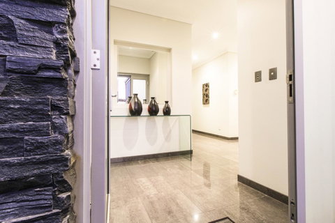 Ambar Villa Between City And Freo - Accommodation Sunshine Coast 22