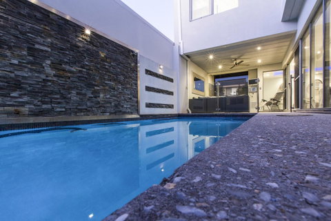 Ambar Villa Between City And Freo - Accommodation Sunshine Coast 4