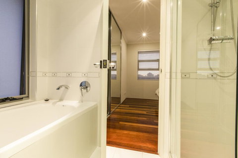 Ambar Villa Between City And Freo - Accommodation Sunshine Coast 19