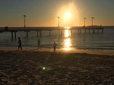 Don\'t Worry Be Happy - Accommodation Sunshine Coast 2