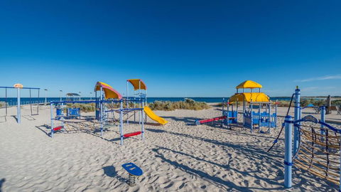 Don\'t Worry Be Happy - Accommodation Sunshine Coast 1