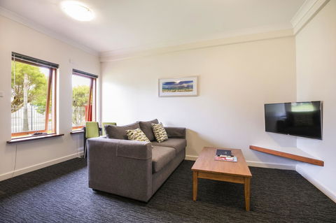 Nightcap At The Ship Inn - Accommodation Sunshine Coast 1