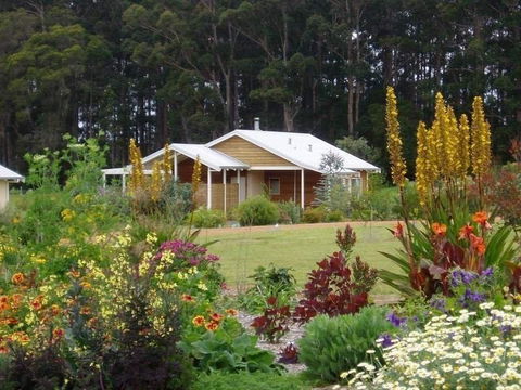 Big Brook Retreat - Accommodation Sunshine Coast 0