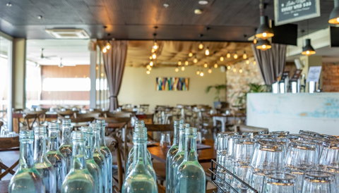 Mullaloo Beach Hotels & Apartments - Accommodation Sunshine Coast 9