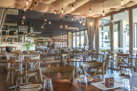 Mullaloo Beach Hotels & Apartments - Accommodation Sunshine Coast 11