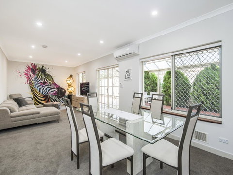 Luxury Federation Style Home - Sleeps 10 - Accommodation Sunshine Coast 0