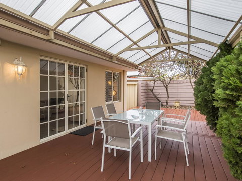 Luxury Federation Style Home - Sleeps 10 - Accommodation Sunshine Coast 15