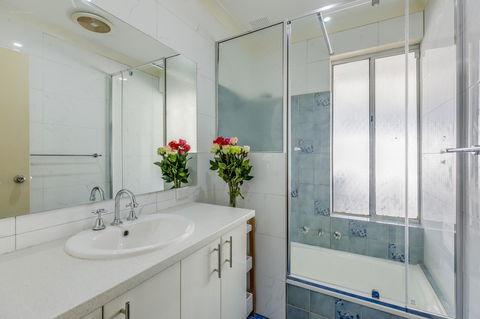 Brilliant, Neat, Convenient, Family-friendly House - Accommodation Sunshine Coast 11
