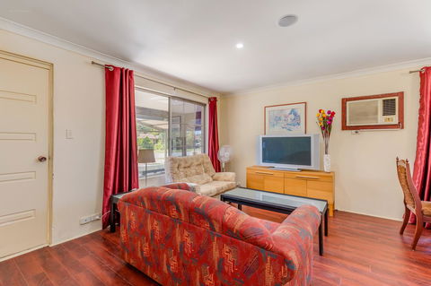 Brilliant, Neat, Convenient, Family-friendly House - Accommodation Sunshine Coast 1