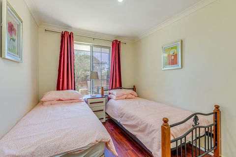 Brilliant, Neat, Convenient, Family-friendly House - Accommodation Sunshine Coast 10