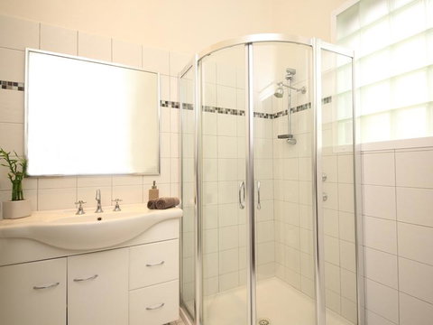 Dawson Accommodation - Accommodation Sunshine Coast 4