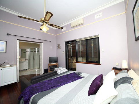 Dawson Accommodation - Accommodation Sunshine Coast 1