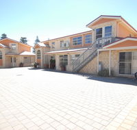 Yot Spot Apartments - Accommodation Sunshine Coast