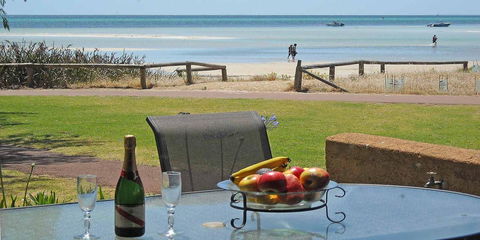 Beach House Dunsborough - Accommodation Sunshine Coast 2