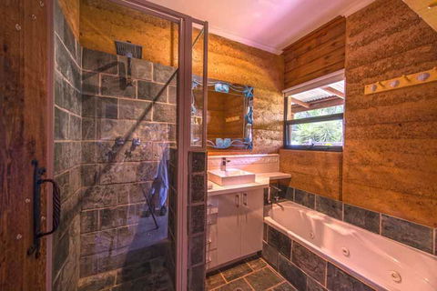 Beach House Dunsborough - Accommodation Sunshine Coast 19