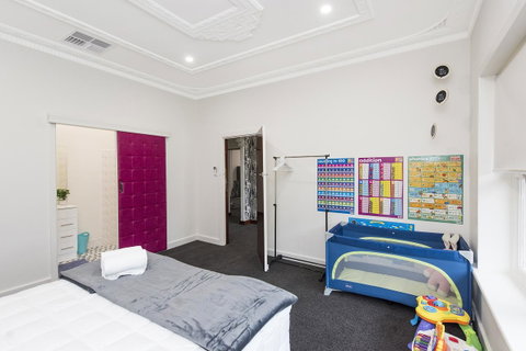 Big House Heated Pool 11 Beds Como / South Perth / Applecross - Accommodation Sunshine Coast 15
