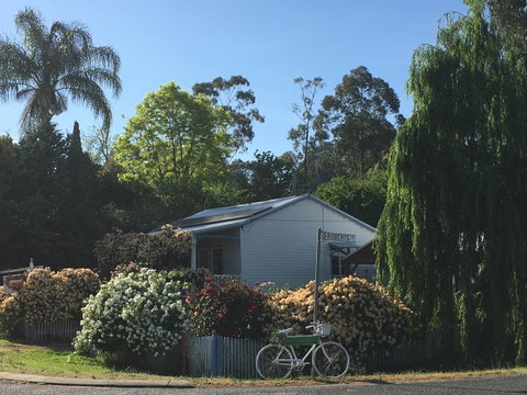 Applegate Lane Chalet - Accommodation Sunshine Coast 1