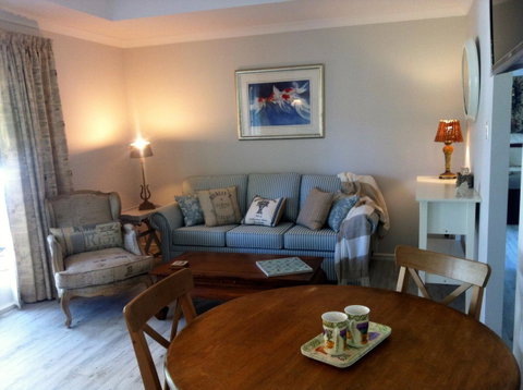 Applegate Lane Chalet - Accommodation Sunshine Coast 11