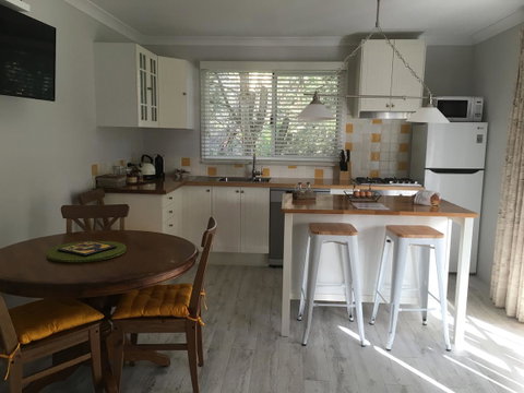 Applegate Lane Chalet - Accommodation Sunshine Coast 12