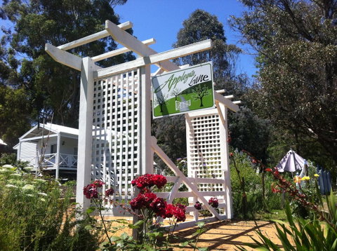 Applegate Lane Chalet - Accommodation Sunshine Coast 14