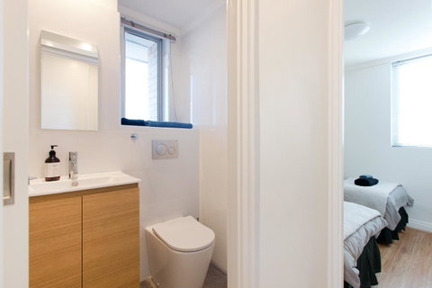Ocean Breeze Apartment - Accommodation Sunshine Coast 26