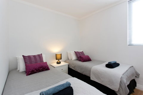 Ocean Breeze Apartment - Accommodation Sunshine Coast 30