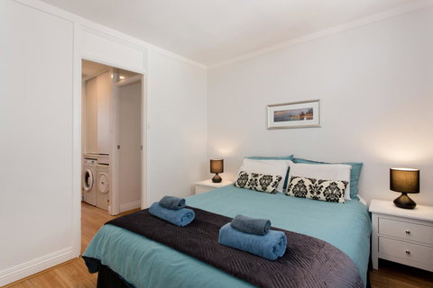 Ocean Breeze Apartment - Accommodation Sunshine Coast 34