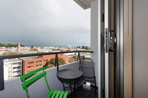 Ocean Breeze Apartment - Accommodation Sunshine Coast 7