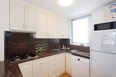 Ocean Breeze Apartment - Accommodation Sunshine Coast 14