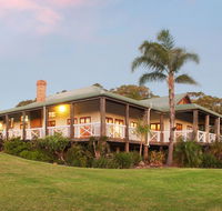 The Farmhouse - Accommodation Sunshine Coast