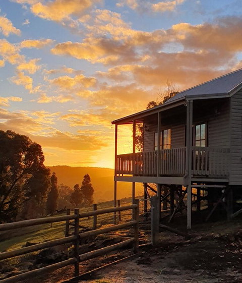Balingup Highview Chalets - Accommodation Sunshine Coast 9