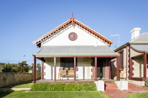 Fremantle Colonial Cottages - Accommodation Sunshine Coast 4